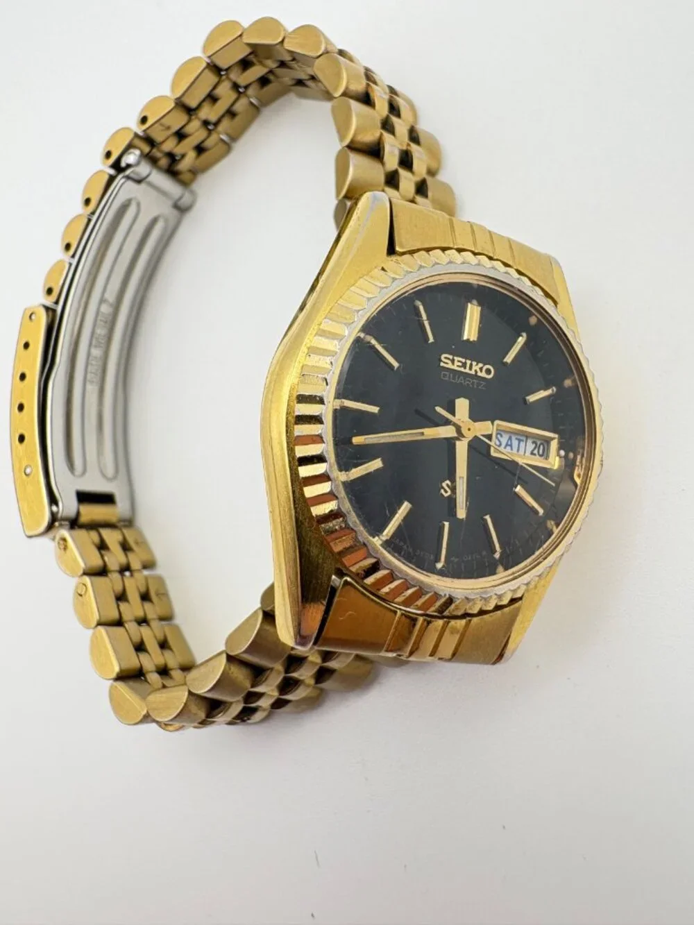 Vintage Seiko SQ Quartz Watch 3Y03-0169 Gold Tone Black Dial Fluted Bezel Parts